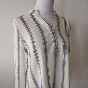 ❎ *Sold* Striped Mandarin Collar Blouse